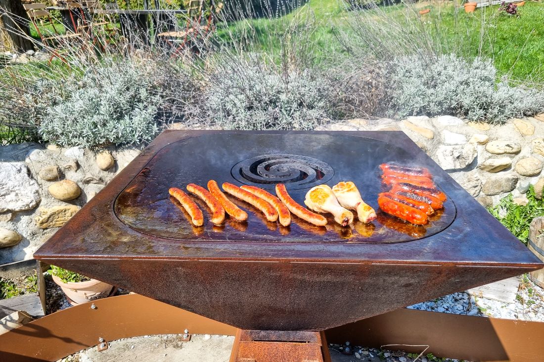 brasero &agrave; bois grillade